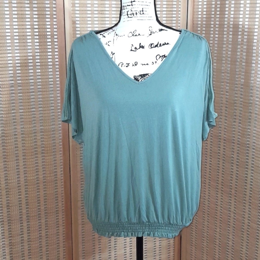 V neck Jessica Simpson Top